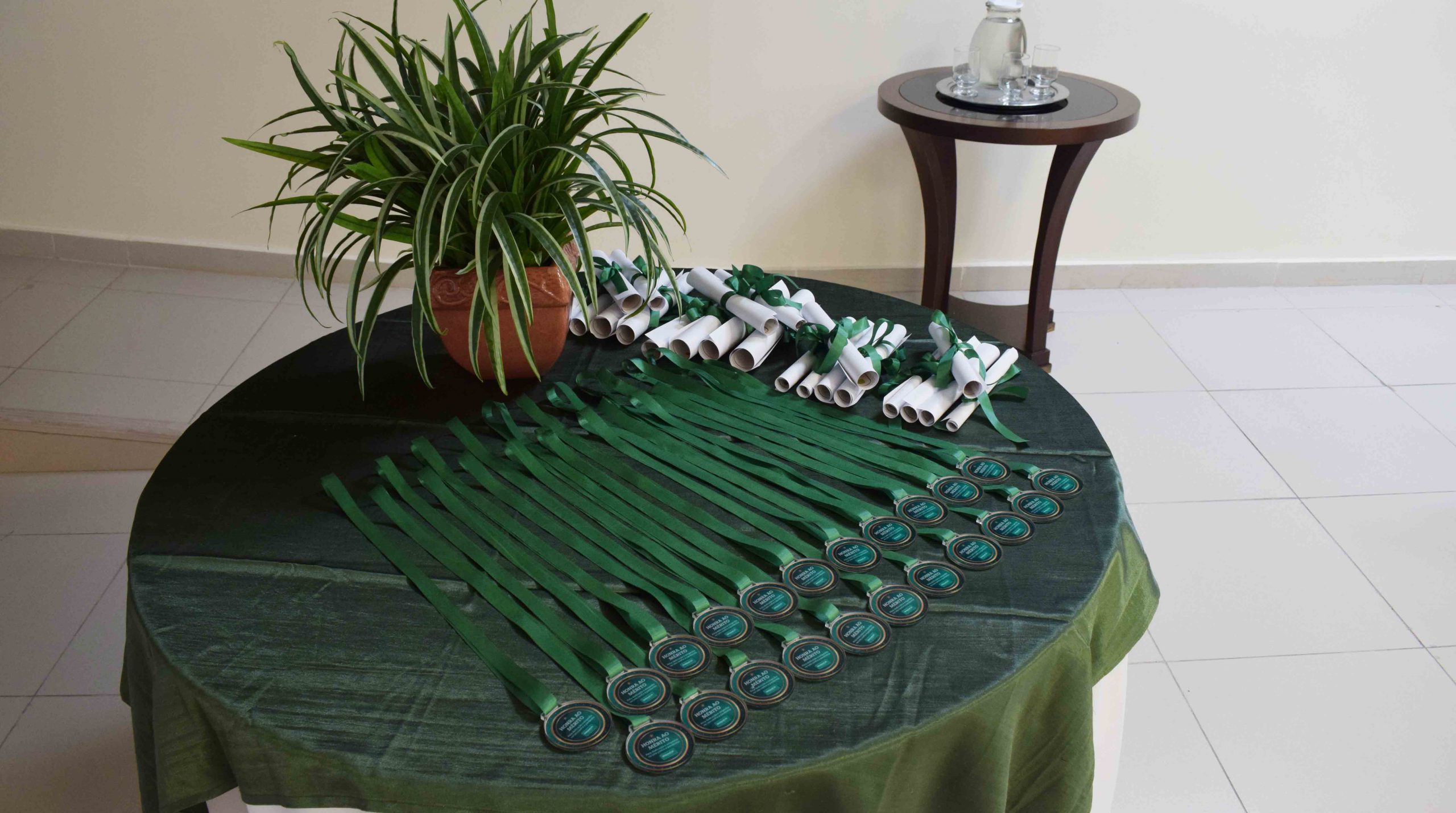 Unimed Vale do Aço homenageia colaboradores por trabalho prestado no combate a Covid-19