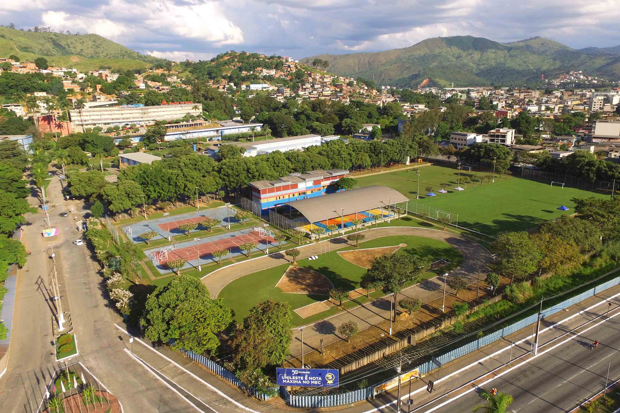 Unileste, primeira instituição de ensino superior do Vale do Aço, comemora 53 anos