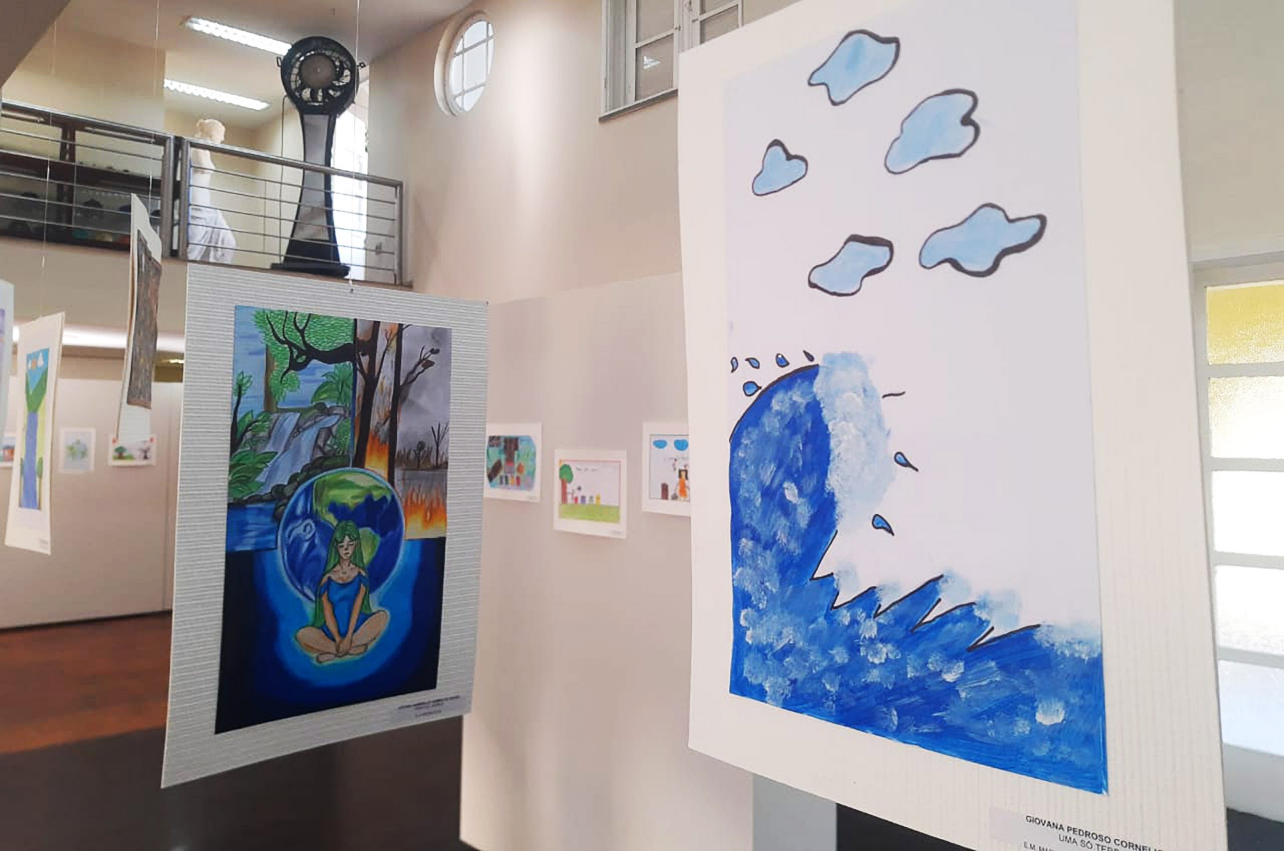 89 obras artísticas de estudantes em exposição na Fundação Aperam Acesita