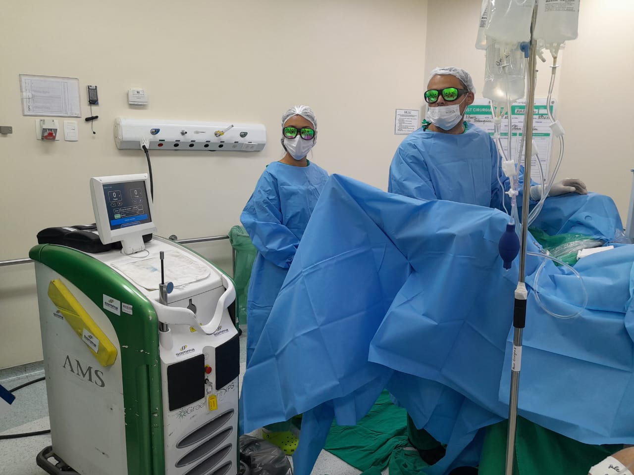 Hospital Márcio Cunha realizou a primeira cirurgia com fibra de laser greenlight