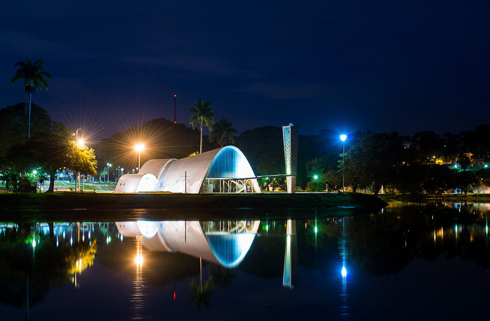 Yacht Club, Pampulha, Belo Horizonte, by night