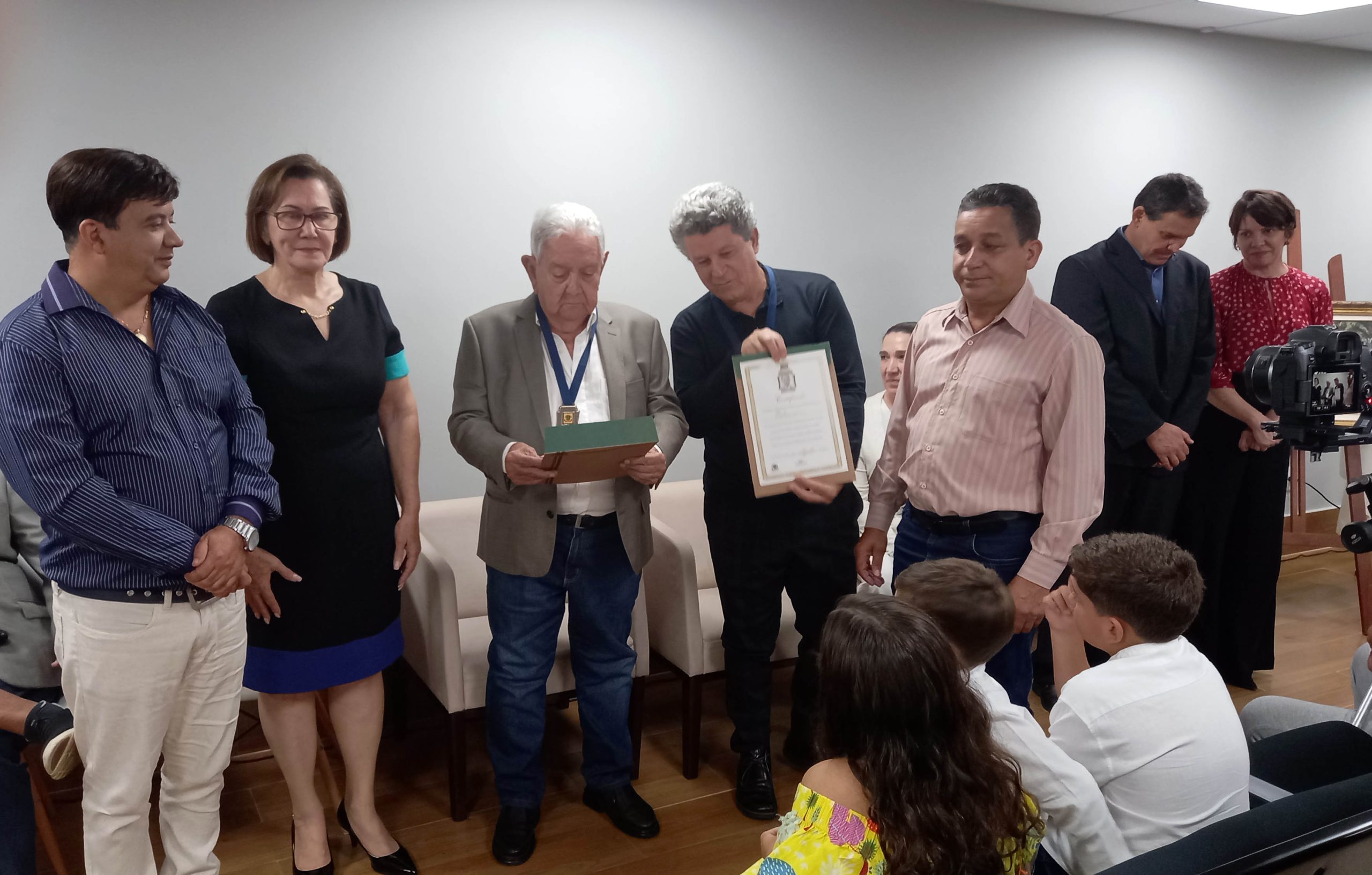 Pratianos ilustres são agraciados com a Medalha Dr. José Matheus de Vasconcellos