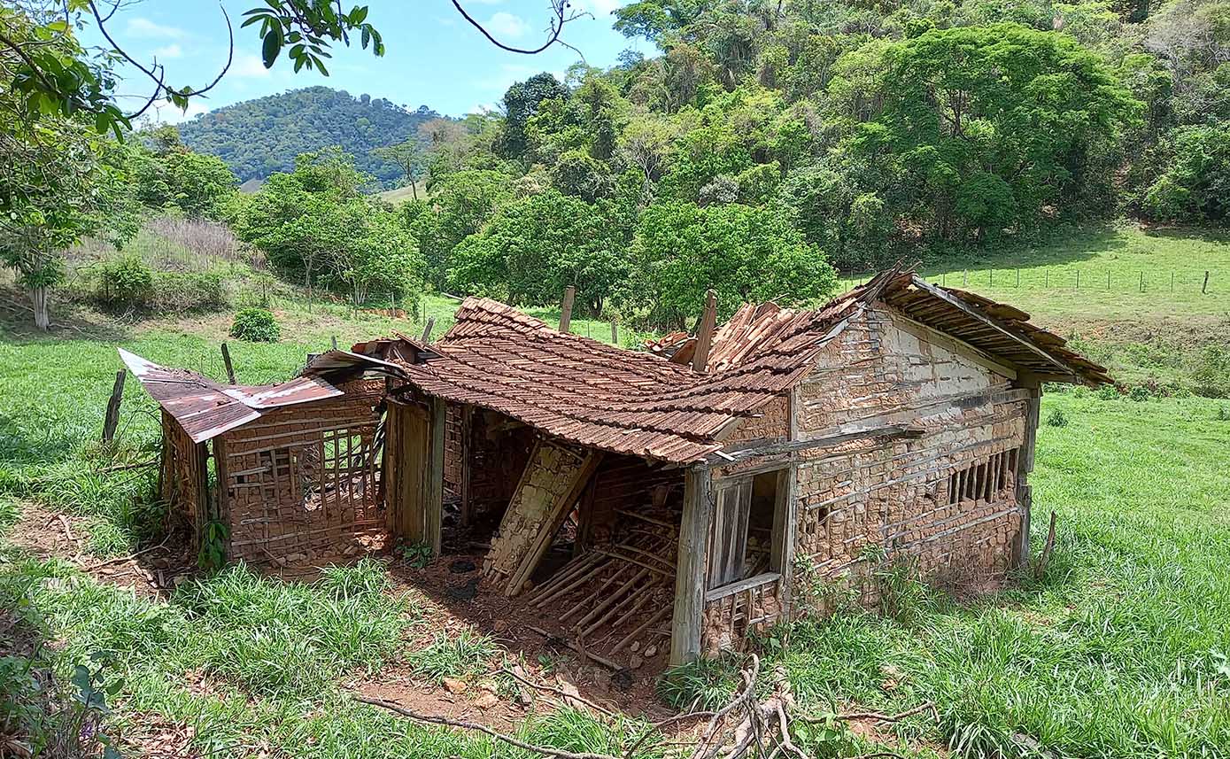 Uma casa, sua história, sua gente e seu fim