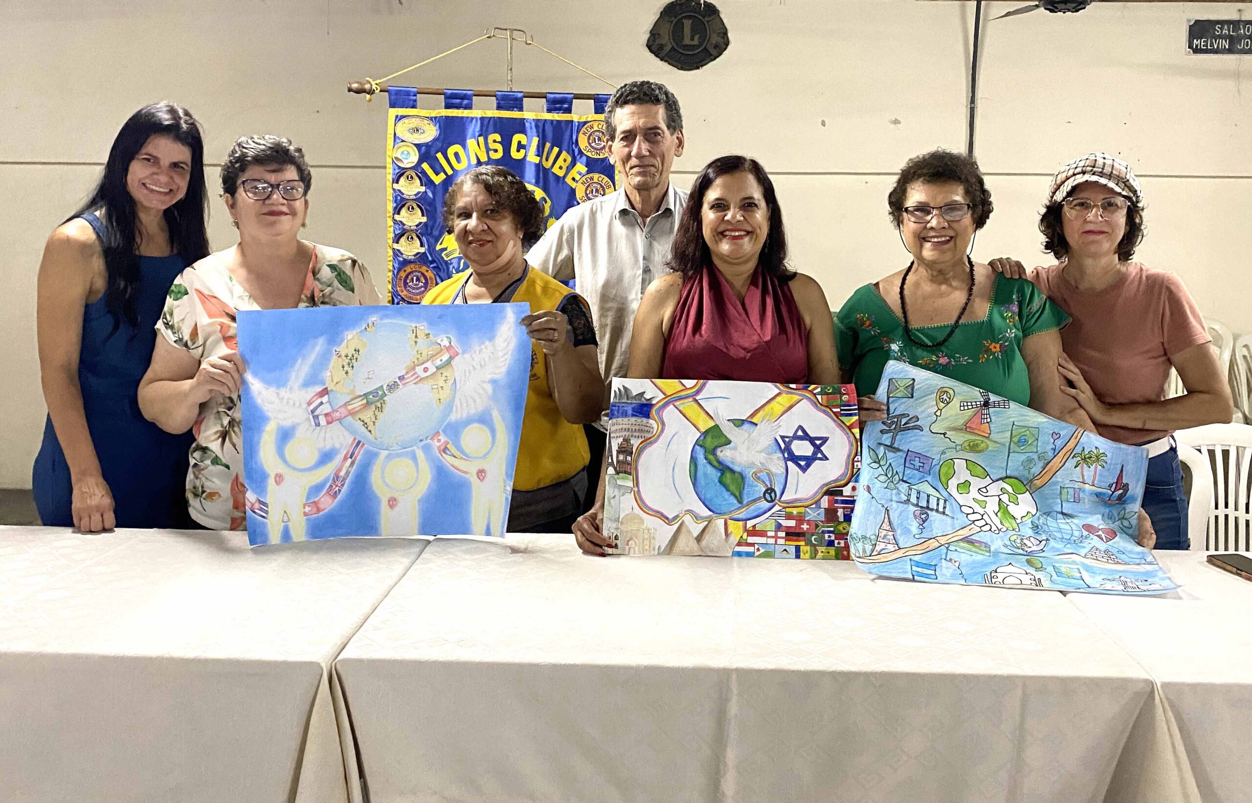 Desenho de Stela de Oliveira Rosa, de 13 anos de idade vence concurso do Lions Club LC12