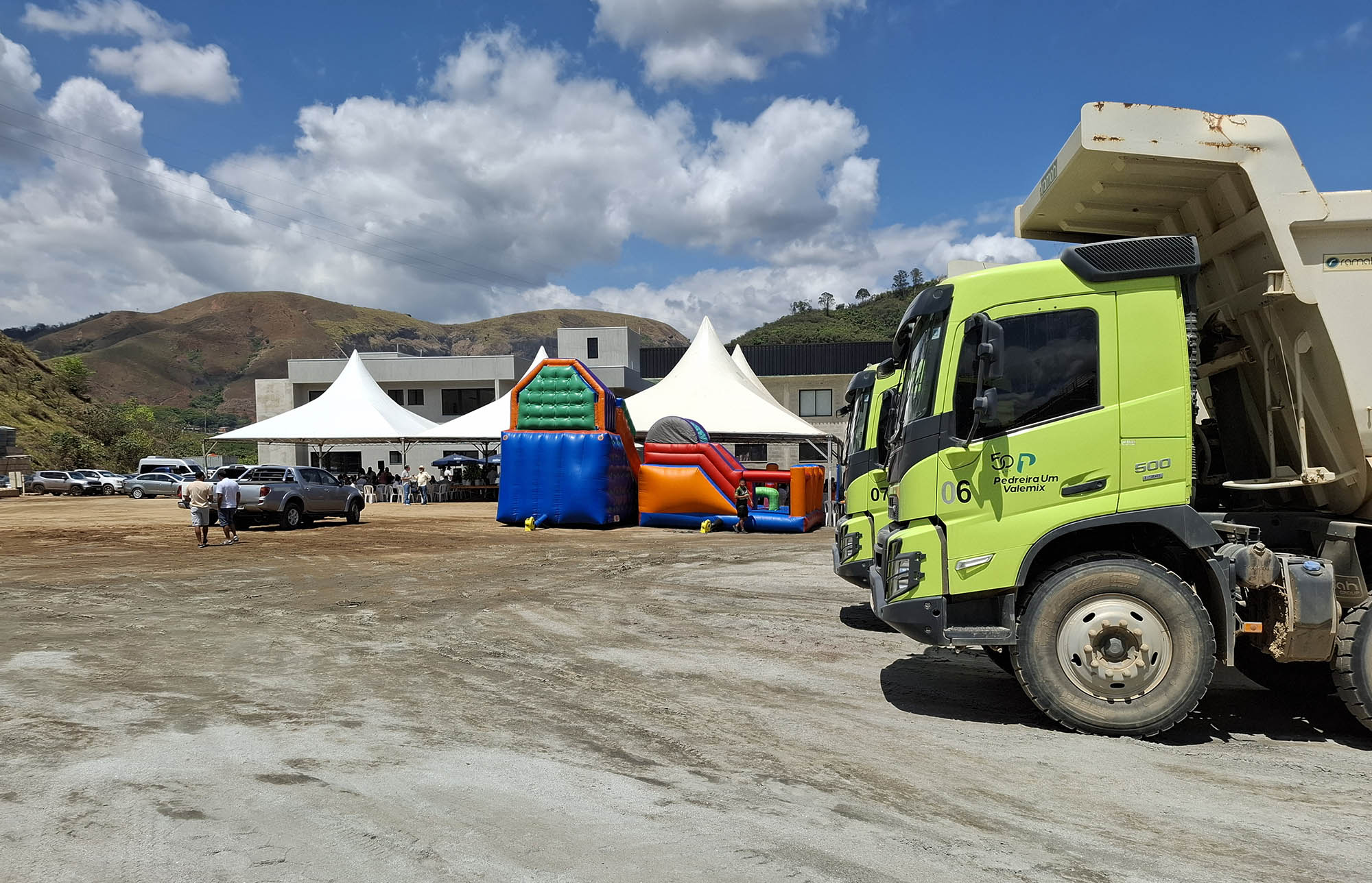 Predreira Um Valemix celebra 54 anos e inaugura nova sede administrativa