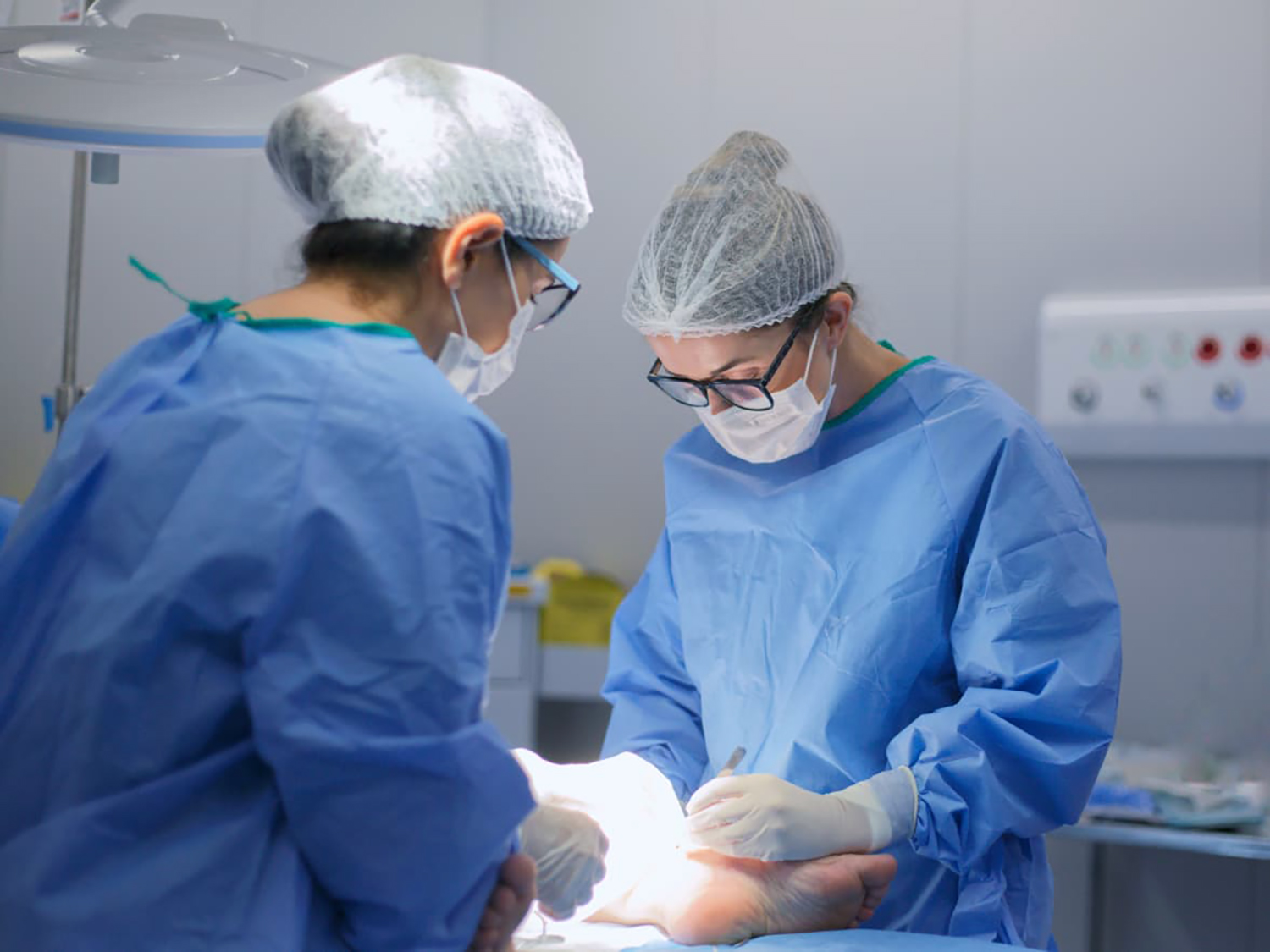 Mutirão de cirurgias e exames em mulheres no Hospital Márcio Cunha