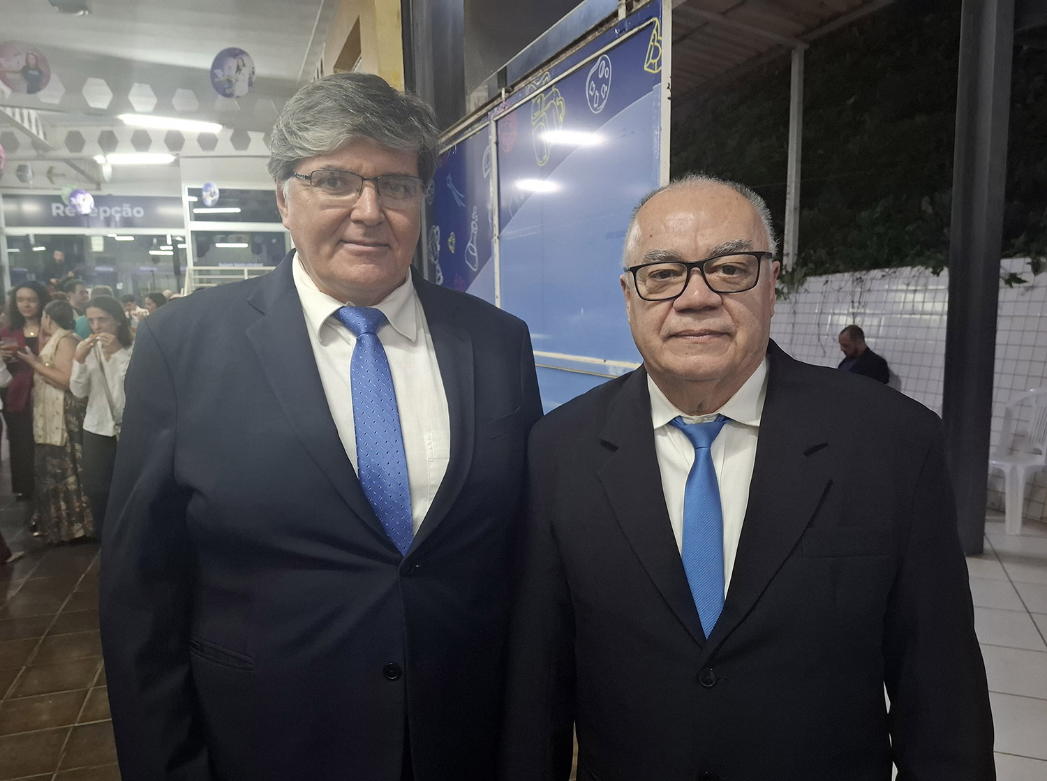 Novo reitor assume o Unileste após 20 anos de reitoria de Genésio Zeferino